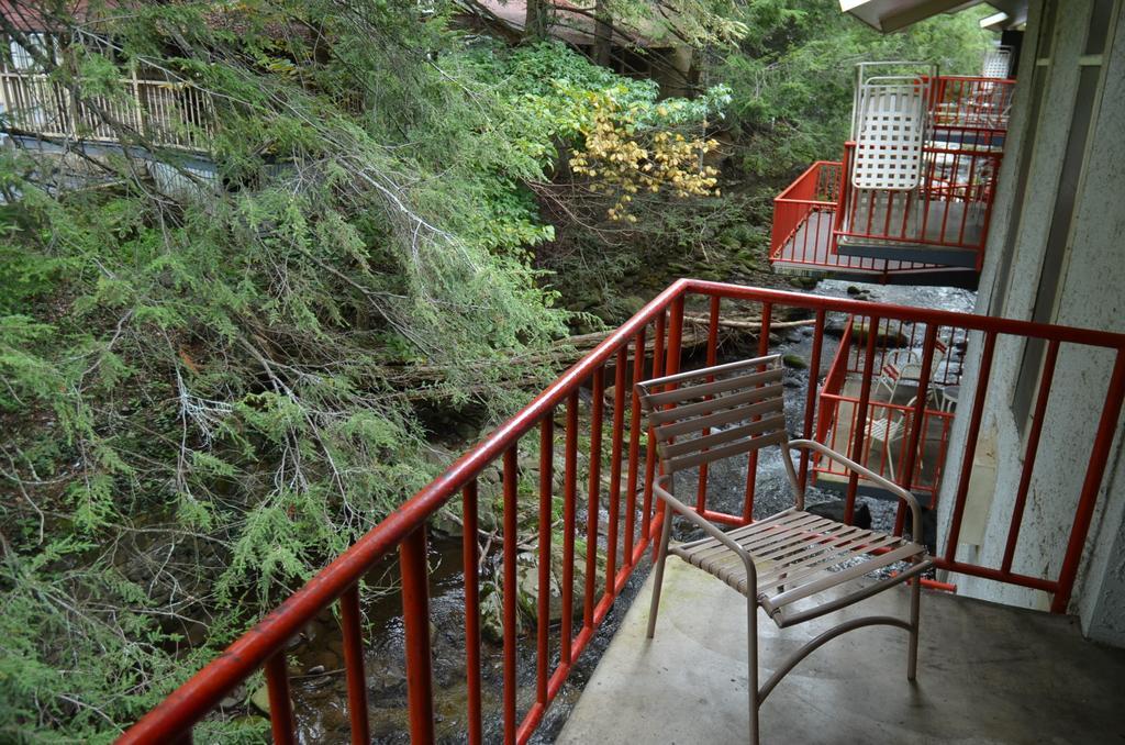 Zoders Inn And Suites Gatlinburg Exteriör bild