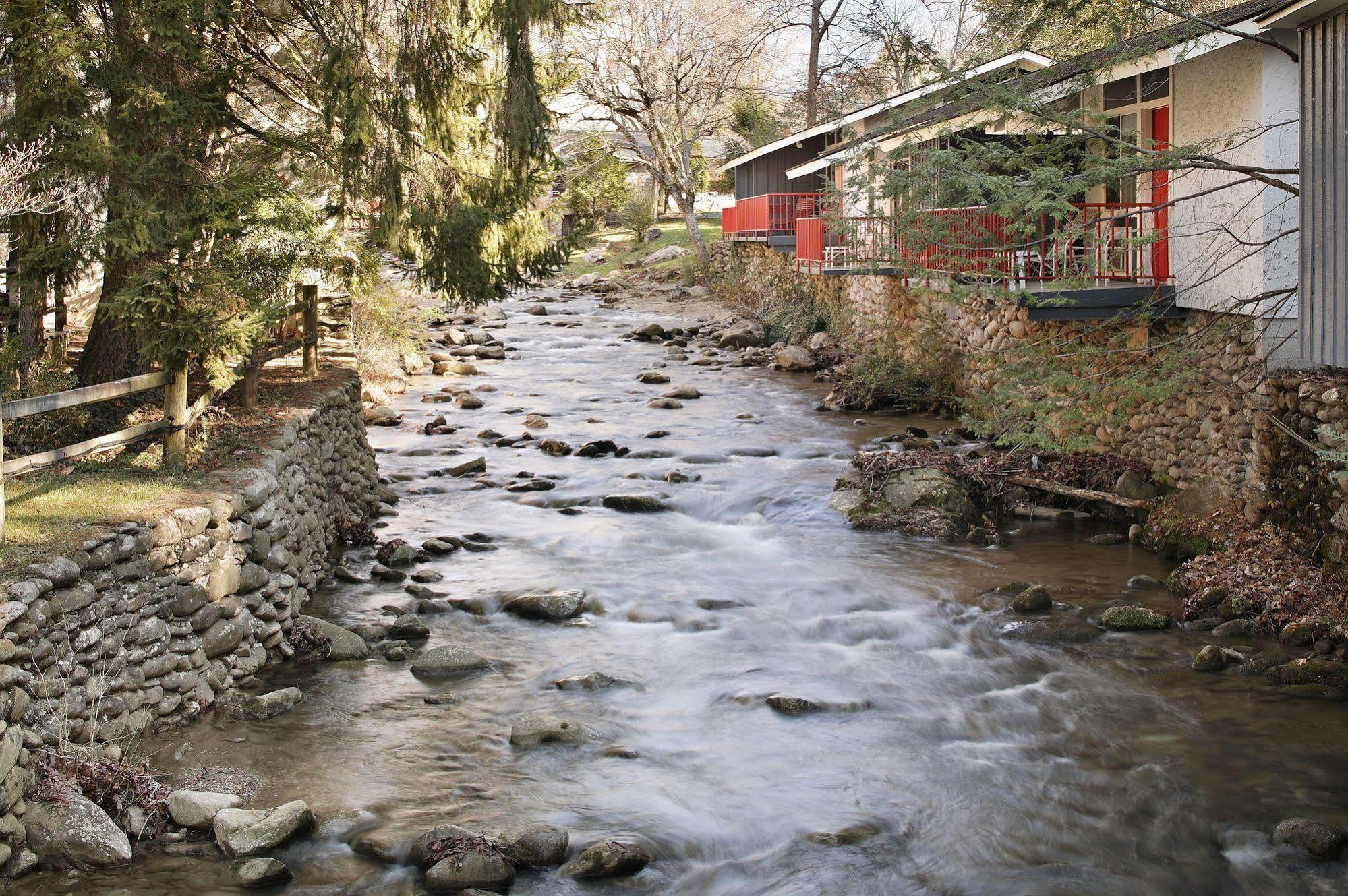 Zoders Inn And Suites Gatlinburg Exteriör bild