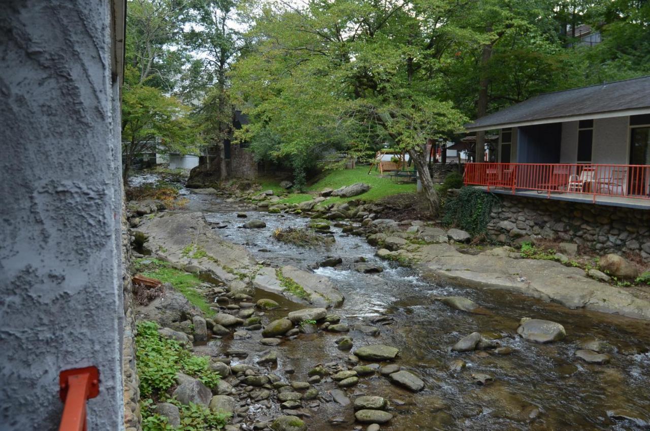 Zoders Inn And Suites Gatlinburg Rum bild